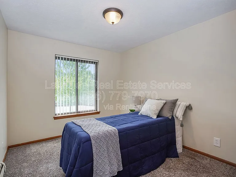 Hamilton Park Apartments — Photo 11