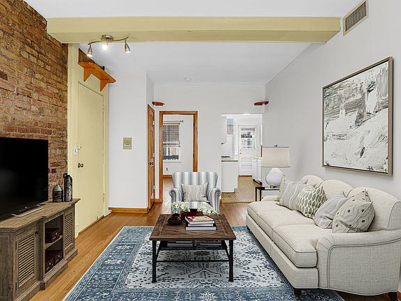 2nd image of 5873 N Glenwood Ave #3