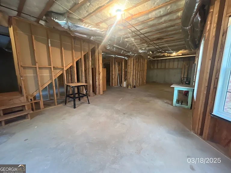 612 Banbury Ct — Photo 29