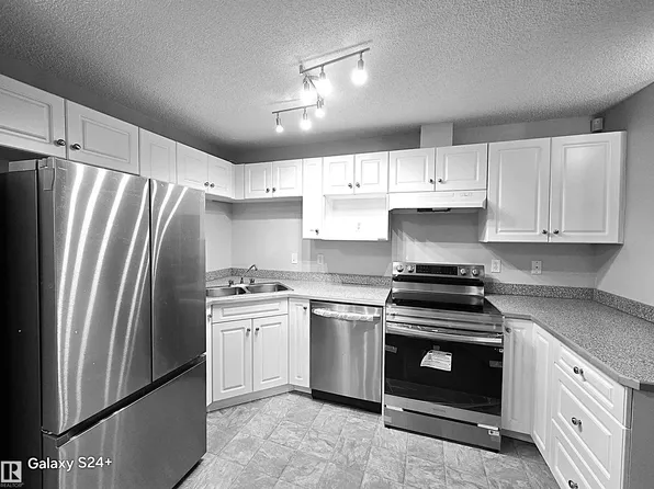151 Edwards Dr SW #302, Edmonton, AB T6X 1N5