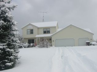 11813 Burgoyne Rd, Buchanan, MI 49107