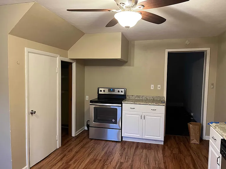 1427 Newman Ave #1427 — Photo 7