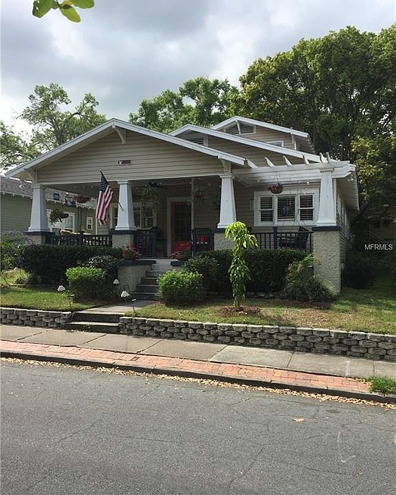1st image of 733 College Ave