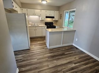 5710 Coach Dr W APT E, Dayton, OH 45440
