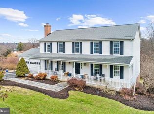 22712 Robin Ct, Gaithersburg, MD 20882