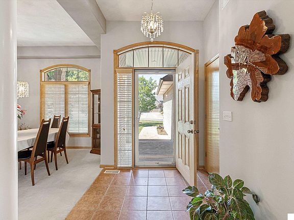 5th image of 20387 Jeannie Ln
