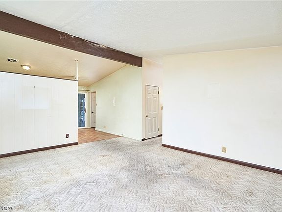 5th image of 2887 Unclmorse Ave