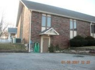 1900 Steele Rd, Kansas City, KS 66106