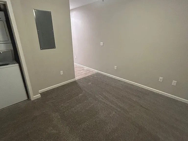 Plaza 93 Apartments — Photo 120