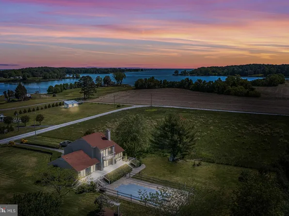 1015 Glebe View Ln, Lottsburg, VA 22511