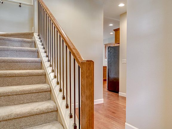 4th image of 7427 NE 59th St