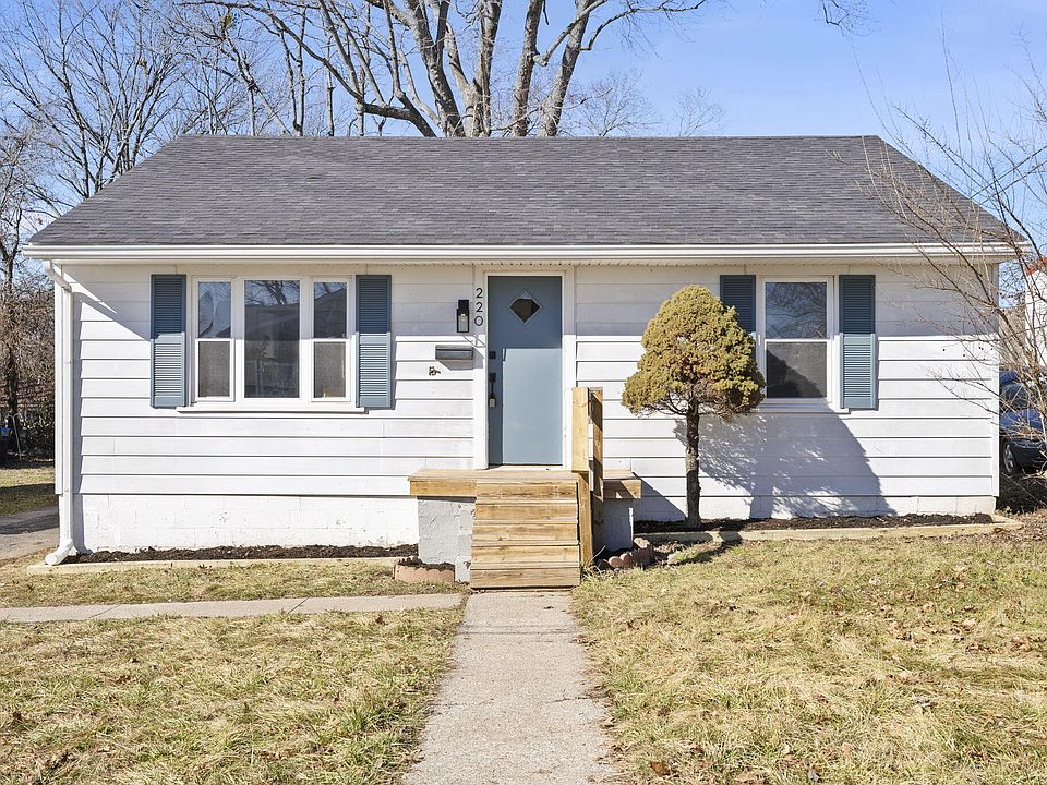 1st image of 220 Grandview Dr
