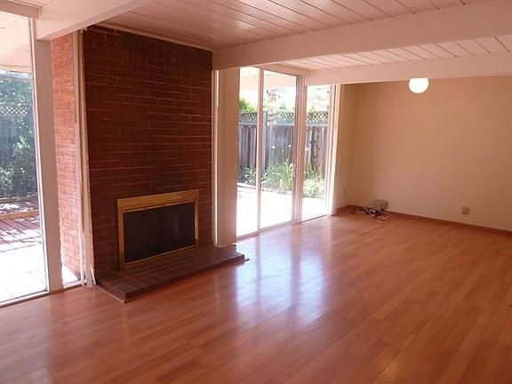 Spacious living room with fireplace