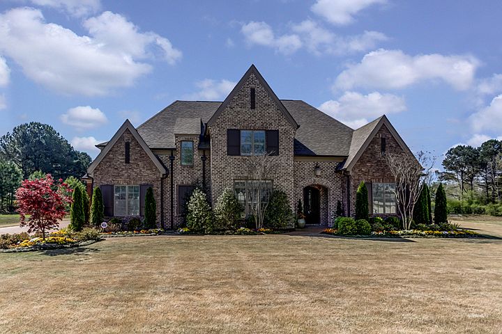 1st image of 8985 Hollybrook Ln S