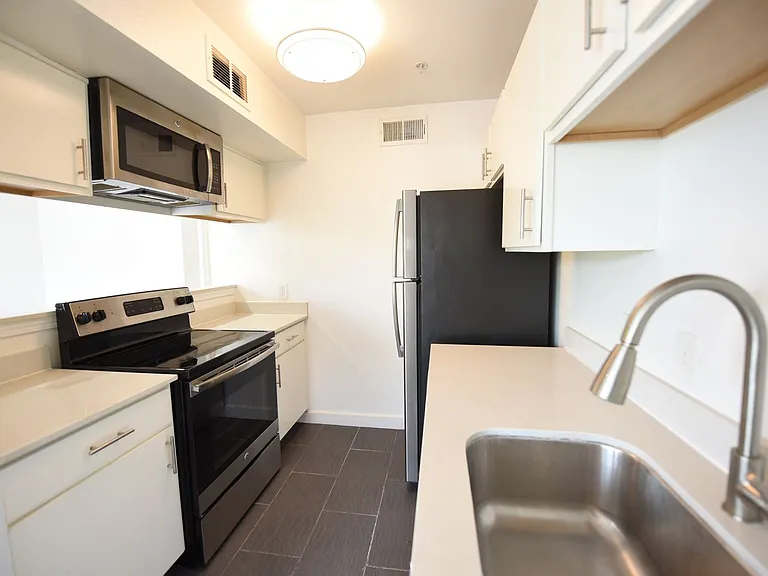5404 Reiger Ave — Photo 7