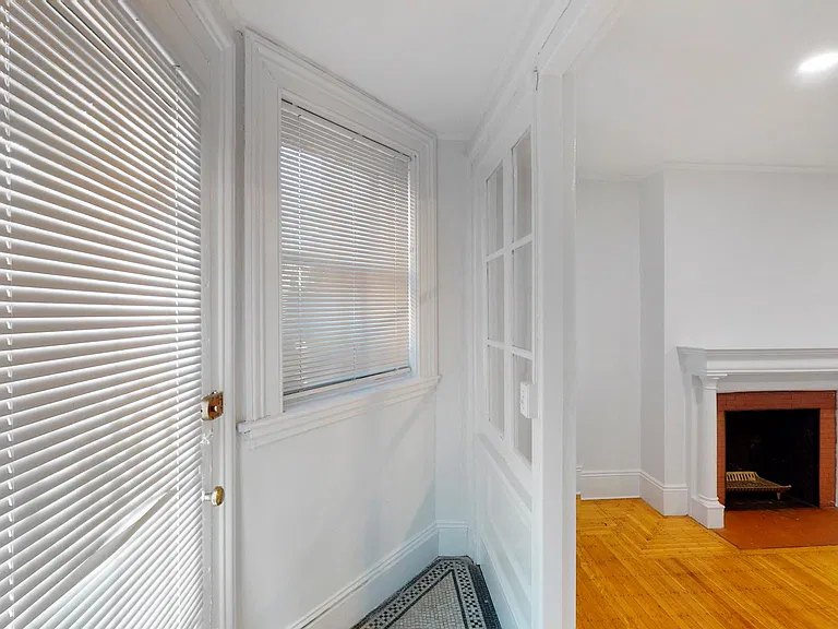 205 Beacon St #BF — Photo 5