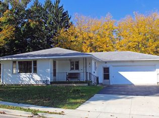 112 N Stanton St, Davis, IL 61019