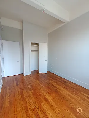 Rented by City Vista Inc | media 10