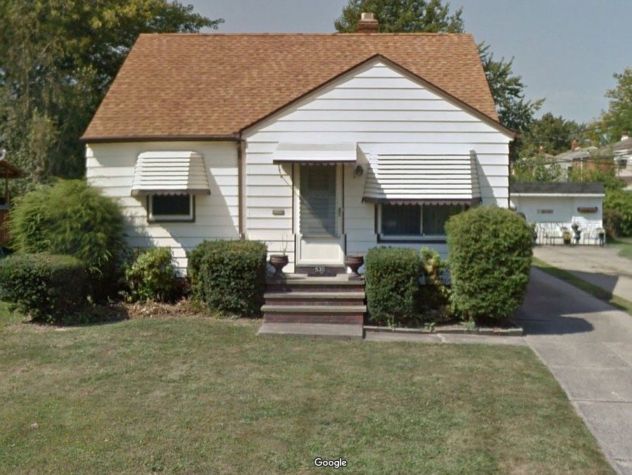 1st image of 530 E 215th St
