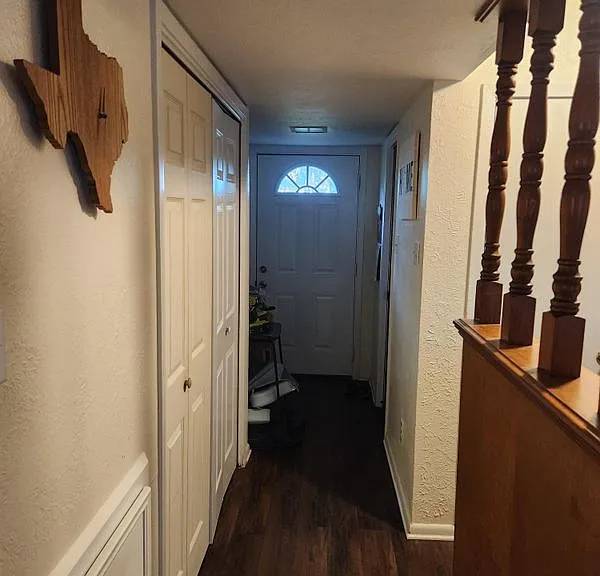 611 Peyton St — Photo 6