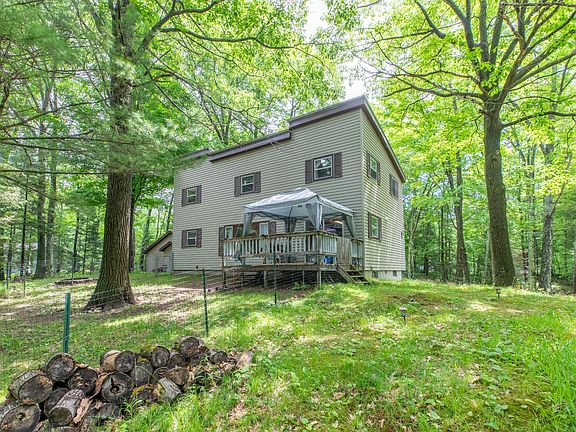 2nd image of 7236 Woodcrest Cir