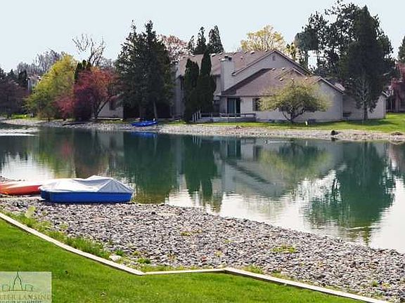 2nd image of 1453 Lakeside Dr
