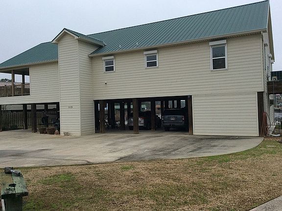 3rd image of 1115 Point Rd