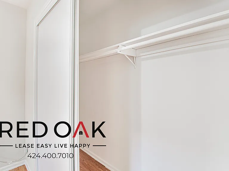 6655 Franklin Ave #11 — Photo 16