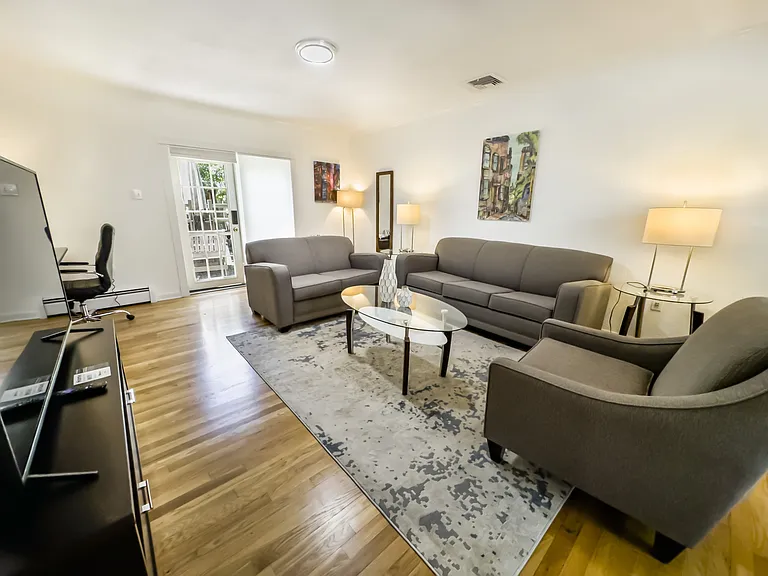 235 Cardinal Medeiros Ave #1 — Photo 4