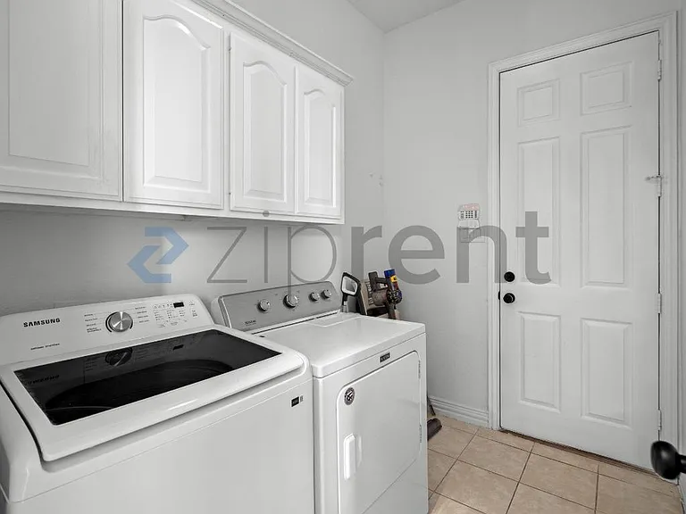 4509 Brittany Dr — Photo 19