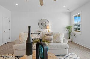 5th image of 4727 Siddons Drive