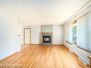 1221 W Arrowhead Rd, Duluth, MN 55811