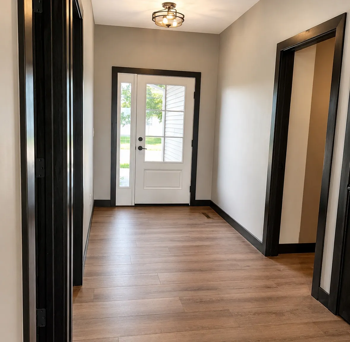 2 bed, 1350 sqft, $1,650 — Photo 2