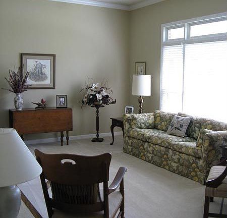 3rd image of 138 Greenlawn Dr