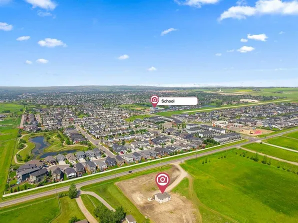 354096 W 48th St E, Okotoks, AB T1S 0P9