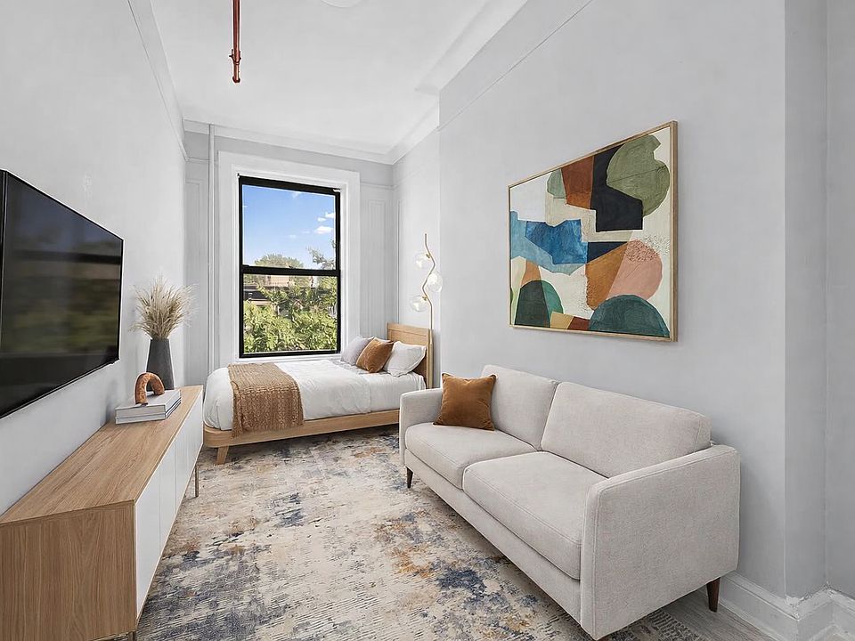 1st image of 2110 5th Ave APT 9A