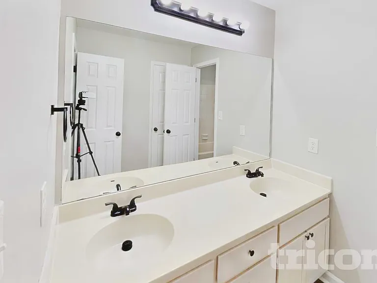2701 River Bend Dr — Photo 14