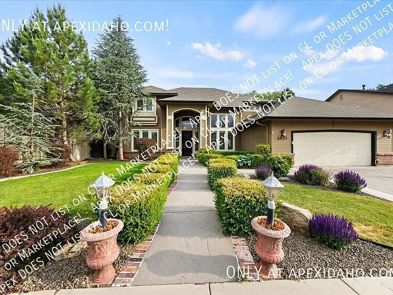 2527 W Astonte Dr — Photo 2