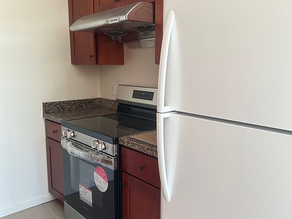 5th image of 376 Susie Way APT 3