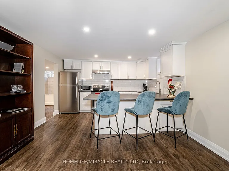 18 Prouse Dr — Photo 8