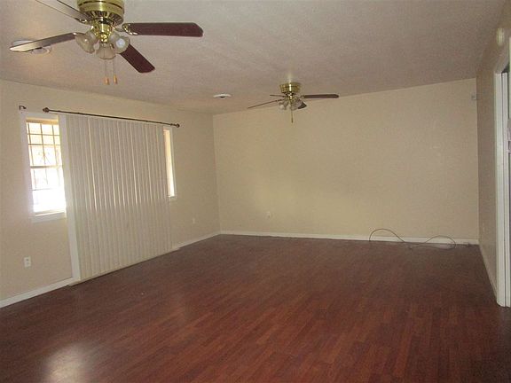 4th image of 3640 Sykes Park Dr