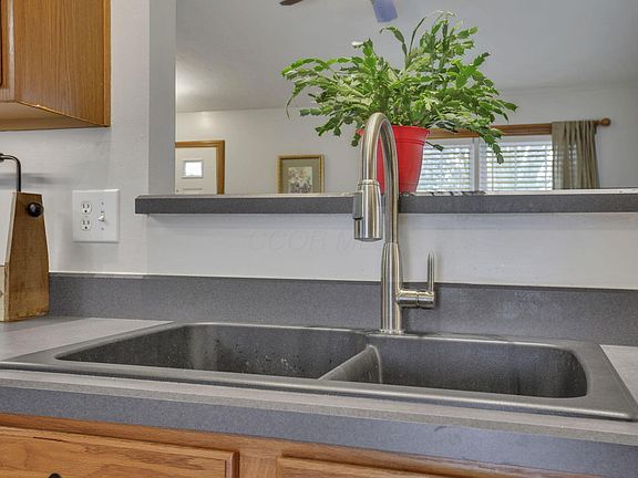 5th image of 7966 Blacklick View Dr
