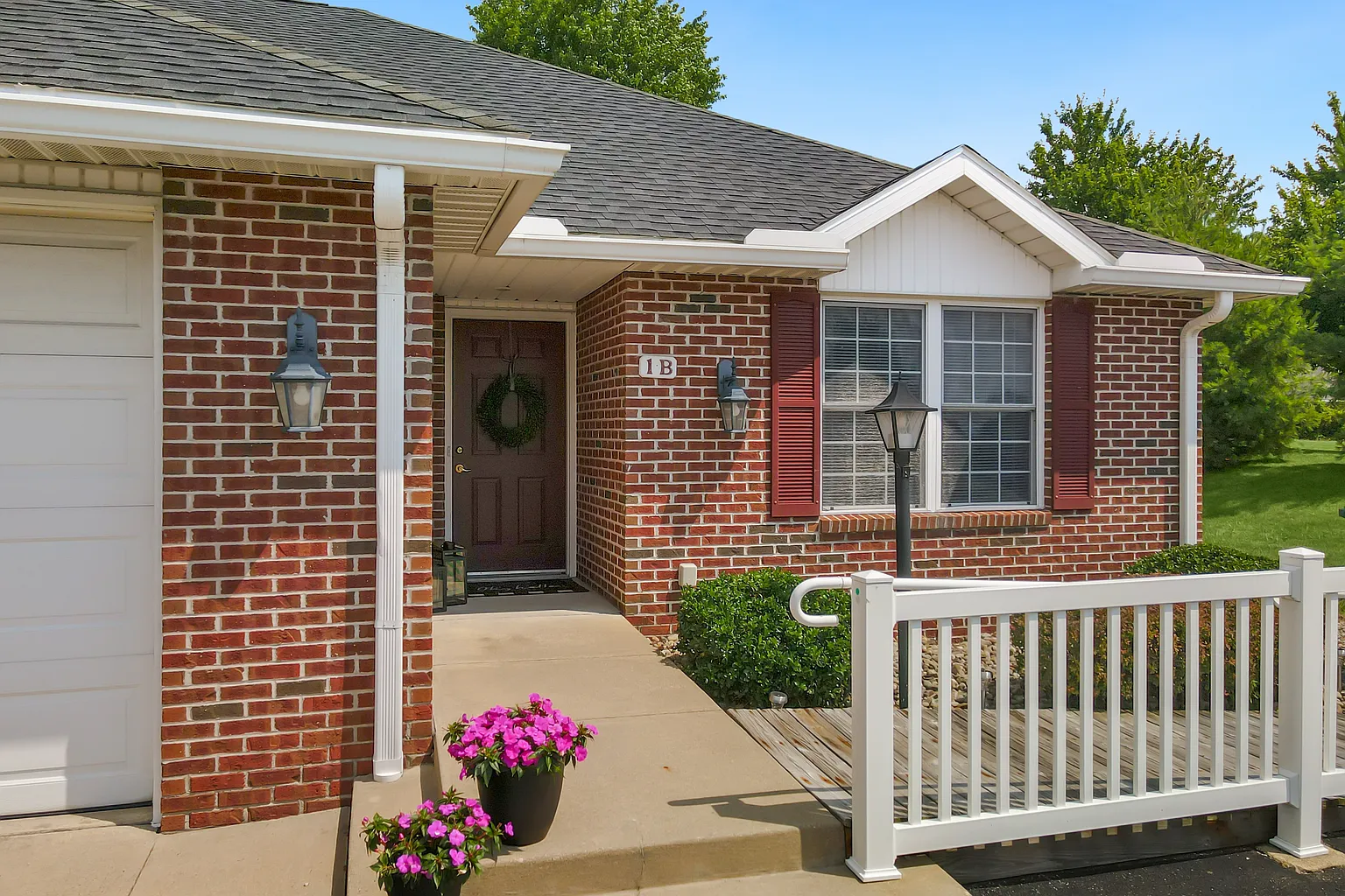 3954 Mount Vernon Blvd #5e1ed54dd photo 1