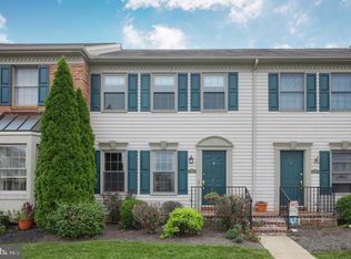 531 Cobblestone Ln, Lancaster, PA 17601