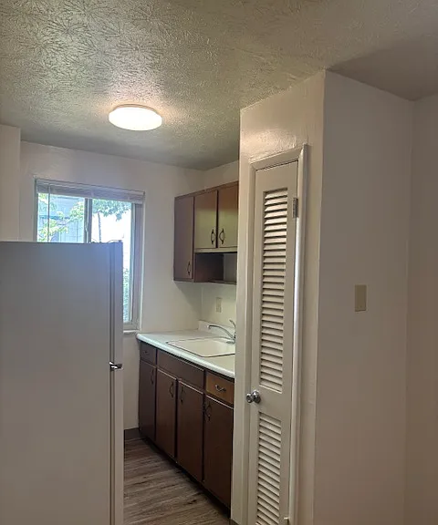 828 Oak St #4 — Photo 5