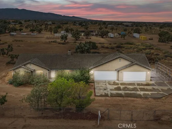 10432 Atsina Rd, Phelan, CA 92371