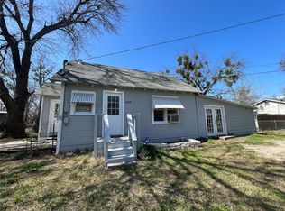 2009 Pecan St, Commerce, TX 75428