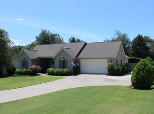 433 Chetola Rd, Seneca, SC 29672