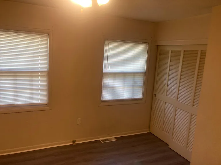 28 Willa Dr #B — Photo 8