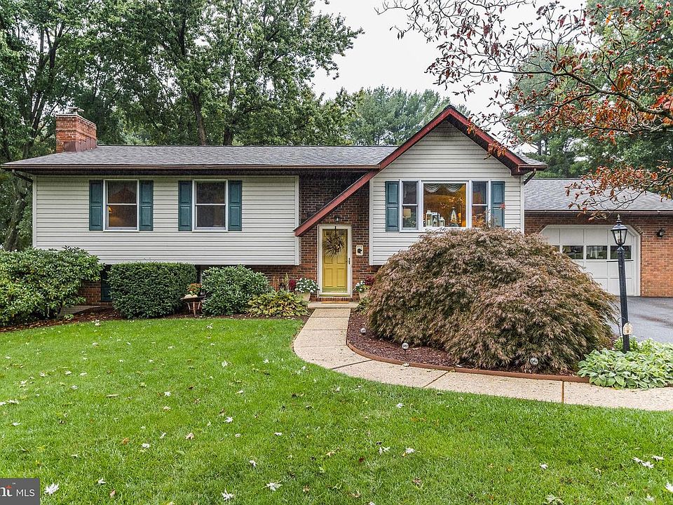 1st image of 1013 Caren Dr